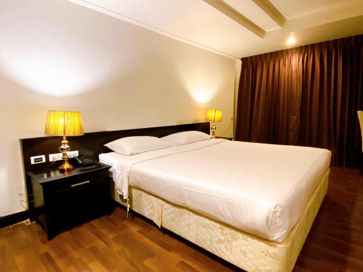 The Heritage Sathorn Suite Hotel Banguecoque Exterior foto