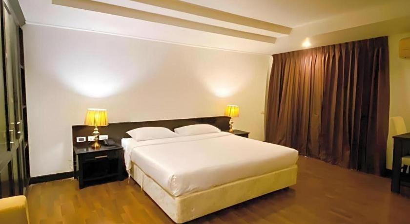 The Heritage Sathorn Suite Hotel Banguecoque Exterior foto