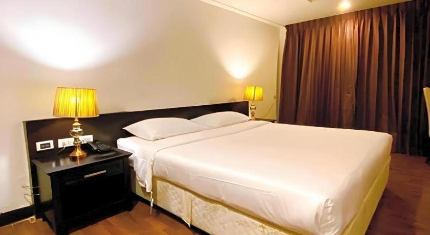 The Heritage Sathorn Suite Hotel Banguecoque Exterior foto