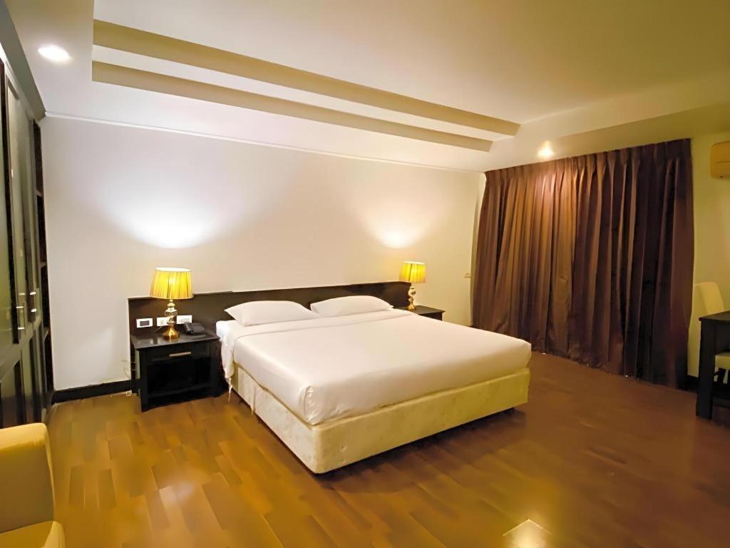 The Heritage Sathorn Suite Hotel Banguecoque Exterior foto