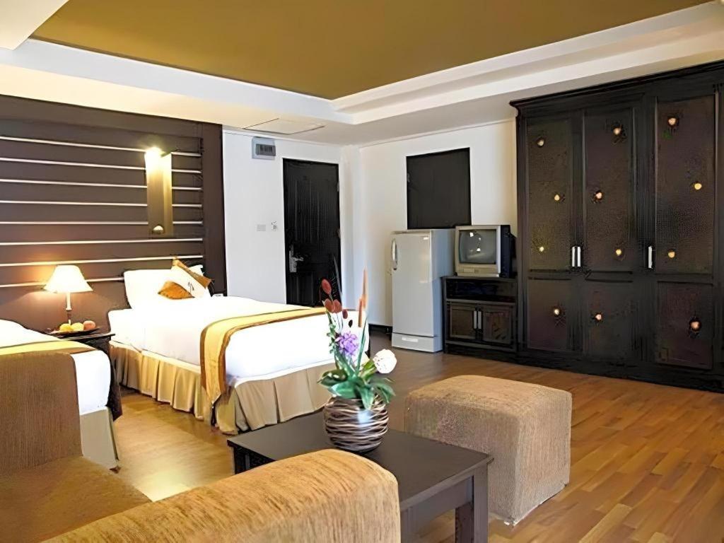 The Heritage Sathorn Suite Hotel Banguecoque Exterior foto